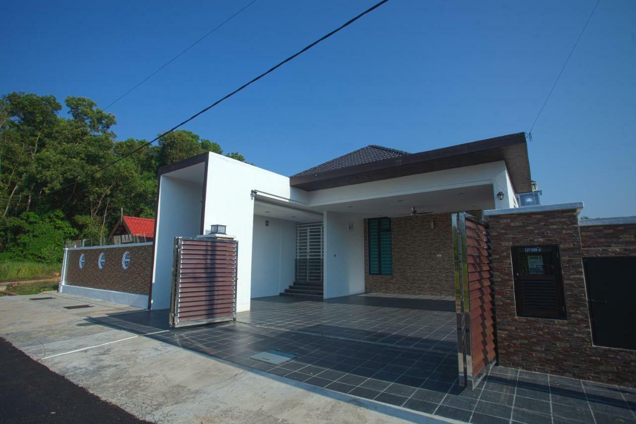 Seri Hillview Villa With Private Swimming Pool Kuala Terengganu Exterior photo